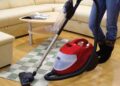Sửa máy hút bụi tại nhà khi bàn chải không quay có thể do vướng vật cản