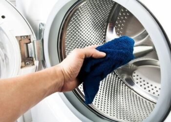 Tại sao nên vệ sinh máy giặt cửa ngang?