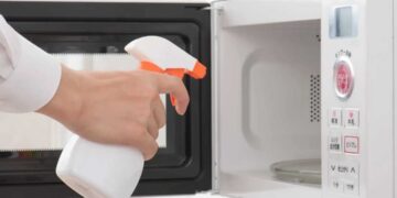 Cách kiểm tra đồ đựng thức ăn